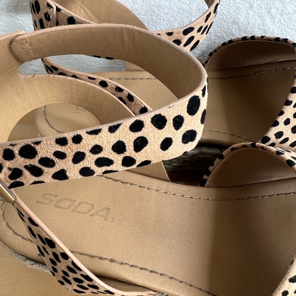 Soda Cheetah Espadrilles Platform Sandals Size 10 - Picture 6 of 11